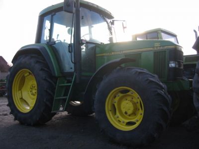 JOHN DEERE