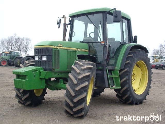 JOHN DEERE