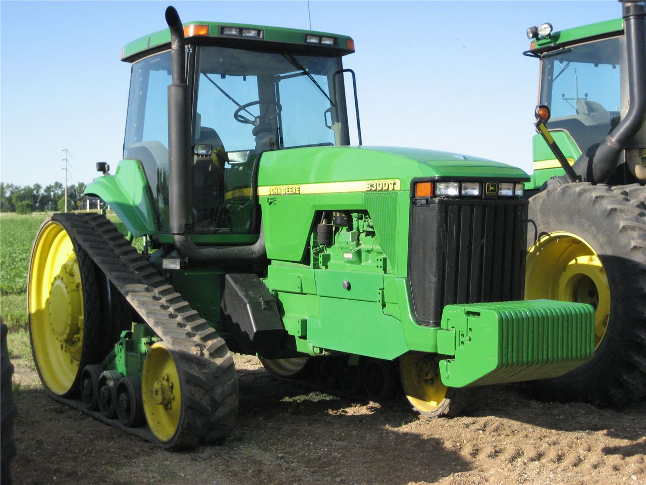JOHN DEERE