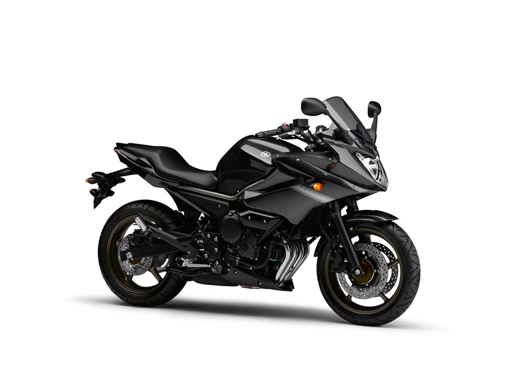 YAMAHA