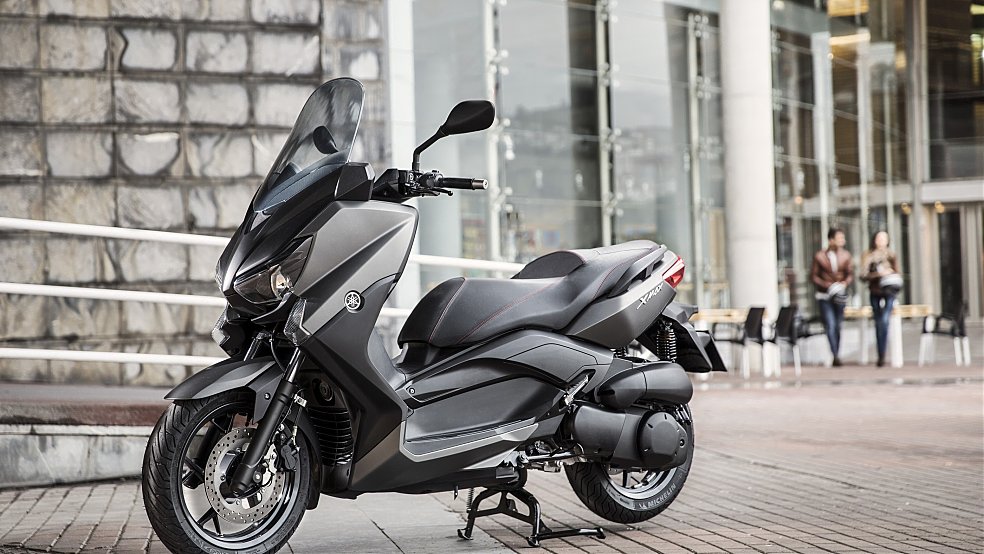 YAMAHA