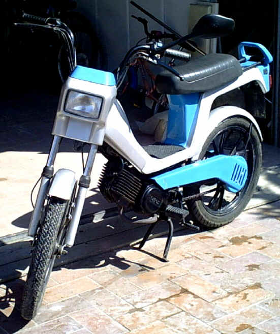 TOMOS