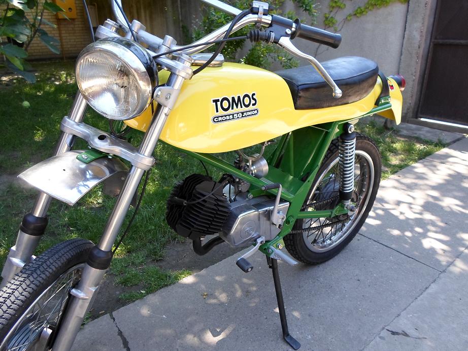 TOMOS
