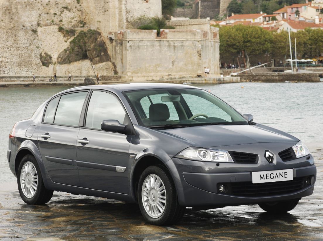RENAULT