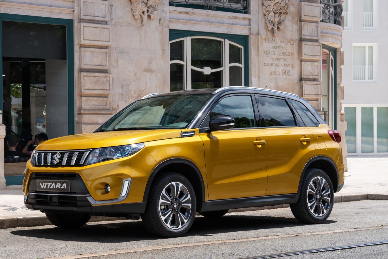 SUZUKI
